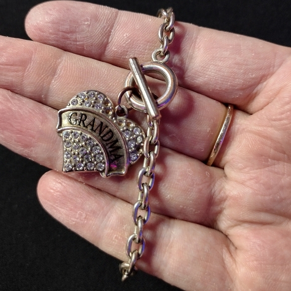 Silver Grandma Heart Charm Bracelet - Picture 6 of 7